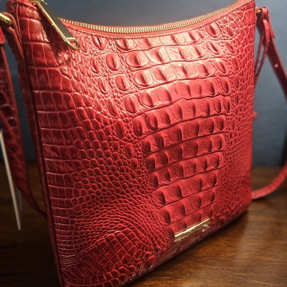 Crossbody - Picture 2 of 12